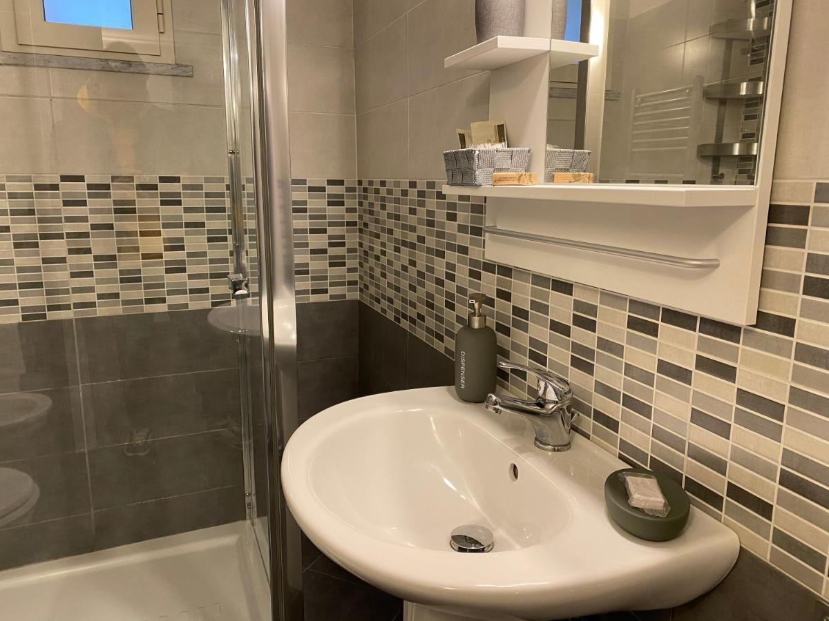 Montesanto Dream Apartment Centro Storico Naples Luaran gambar